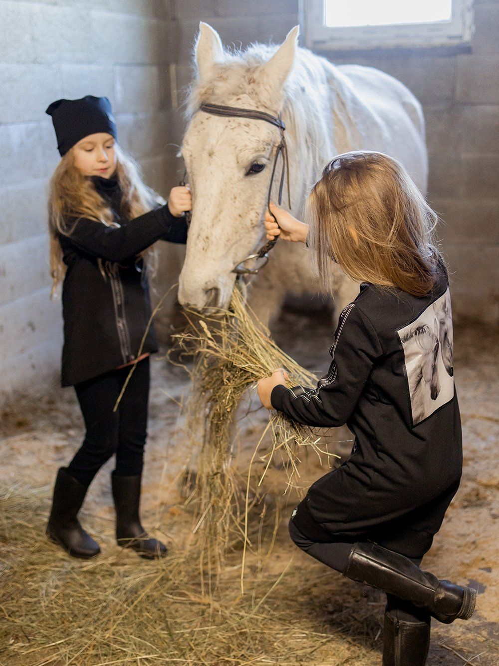 Lányos pulóver párnázással HORSE Hosszú ujjú