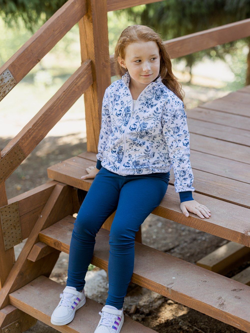 pohodlná dievčenská mikina