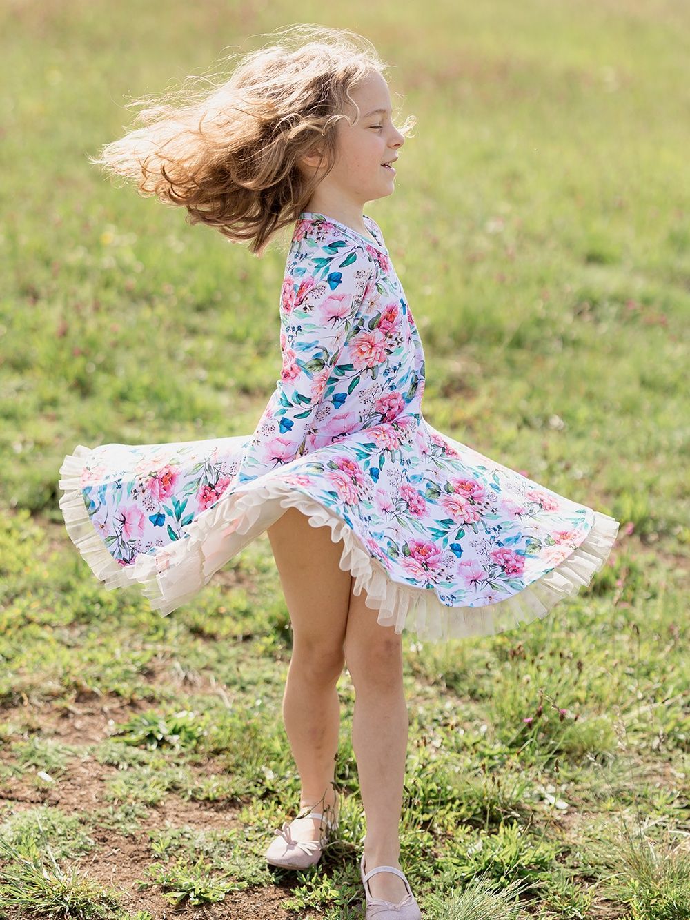 dievčenské kvetované šaty